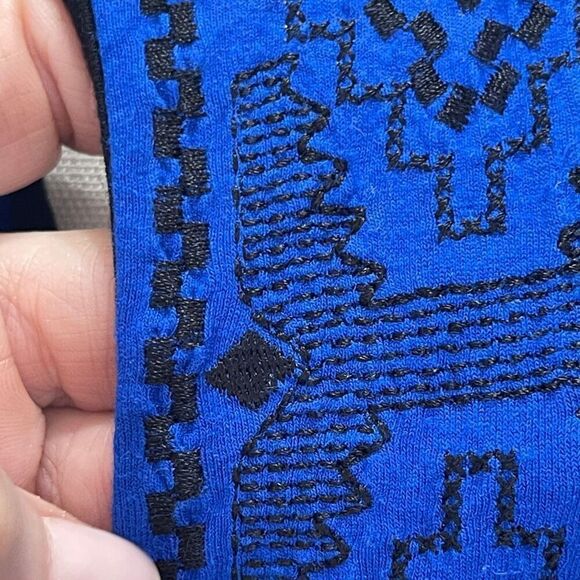 Adrianna‎ Papell  Royal Blue Swing Top with Contrast Embroidery - Picture 4 of 10